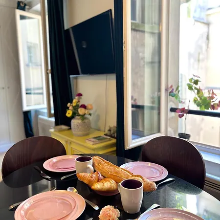 Cozy Near Louvre & St Germain Pres Aldaro Apartmán