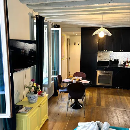 Cozy Near Louvre & St Germain Pres Aldaro Apartmán *