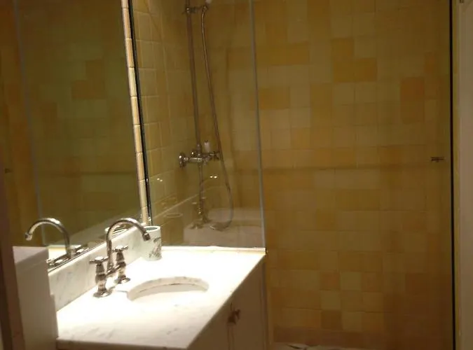 Cozy Near Louvre & St Germain Pres Aldaro Apartment *